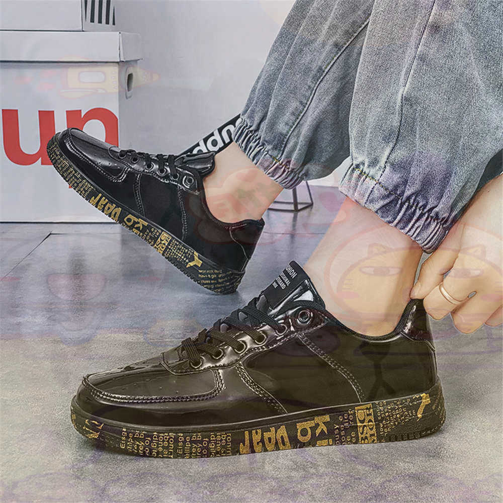 Round Foot Size 45 Sneakers Wh - огляд і ціна Men'S Fashion Over 40